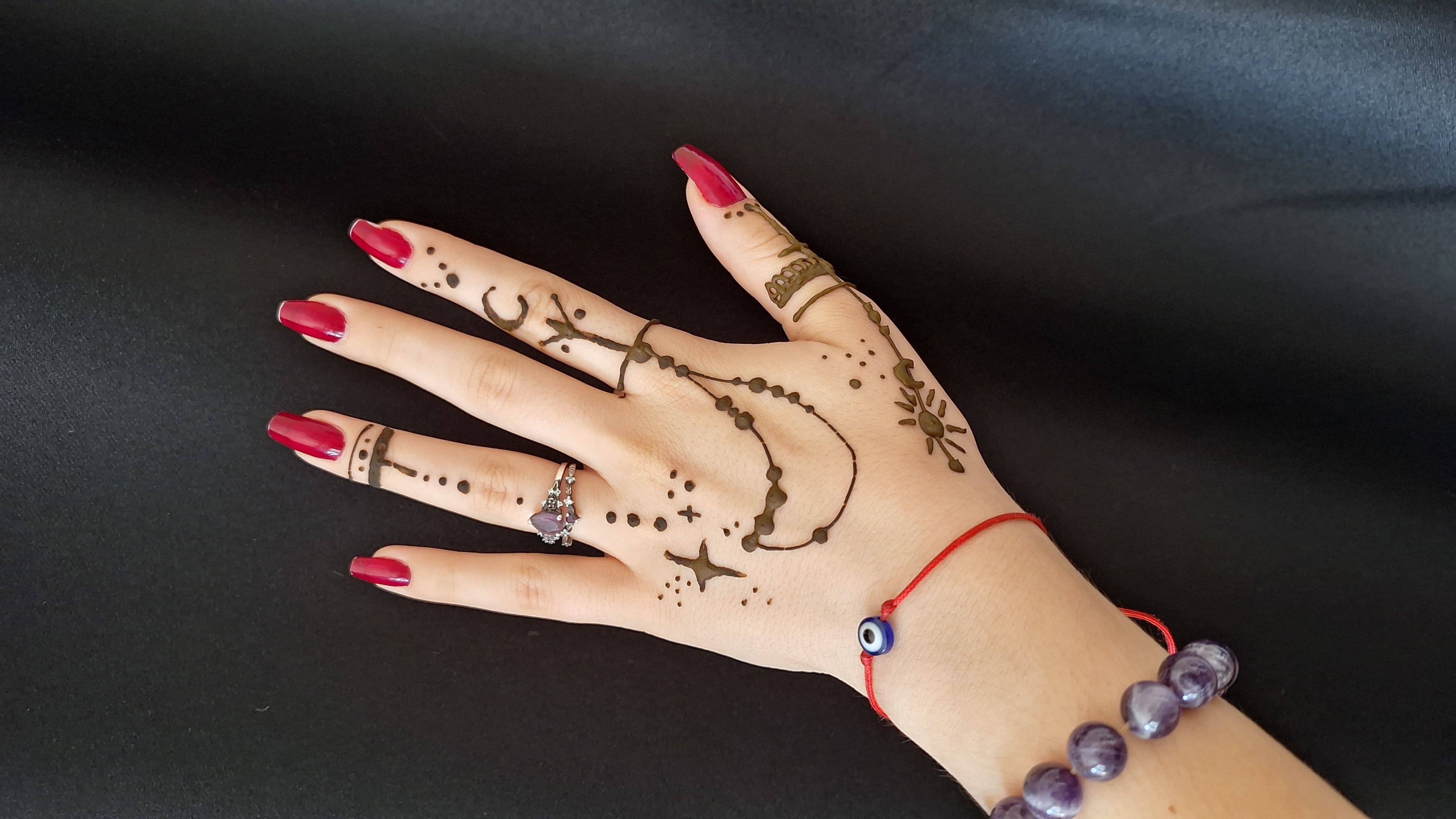 Временни татуировки с хена - Древно изкуство за модерна красота